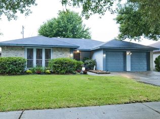 205 Glen Haven Dr, League City, TX 77573