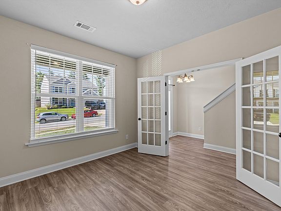 3rd image of 123 Pebble Ln