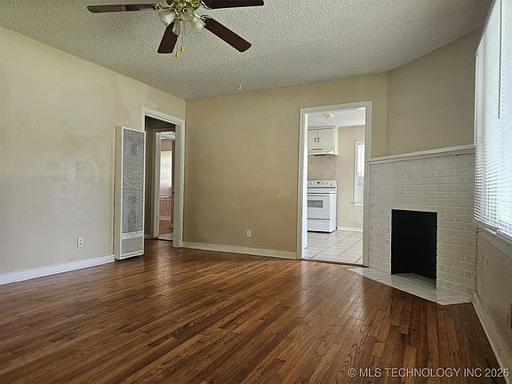 5th image of 514 15th Ave NW #514