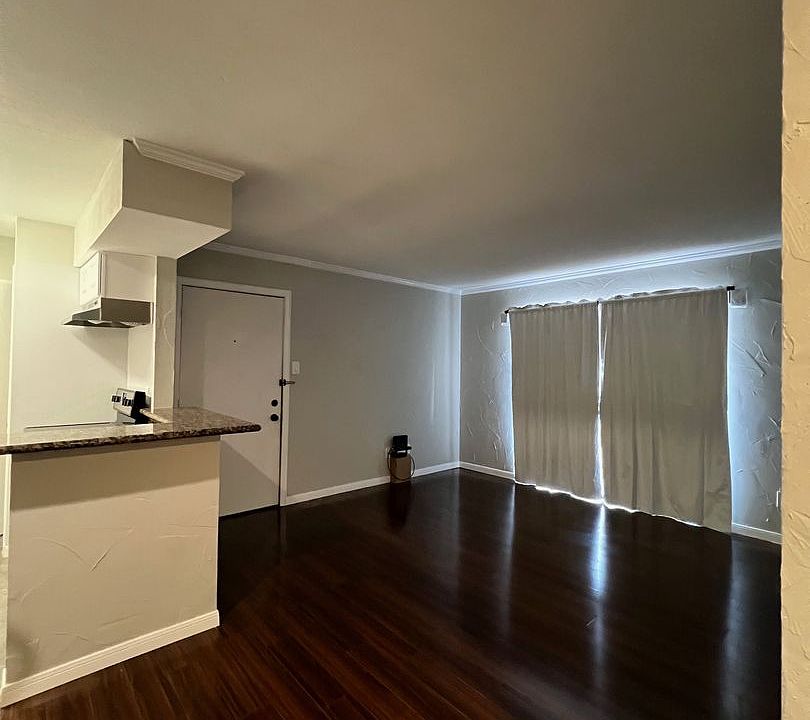 1st image of 904 University Oaks #17