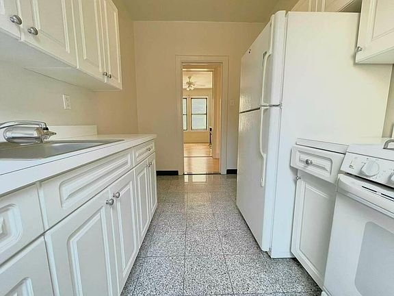 5th image of 664 W 163rd St APT 52