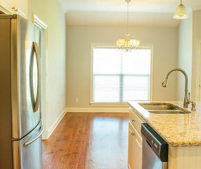 216 Buttonwood Ln — Photo 8