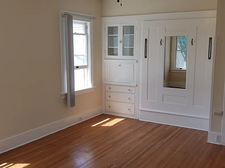 3433 E Ocean Blvd — Photo 2