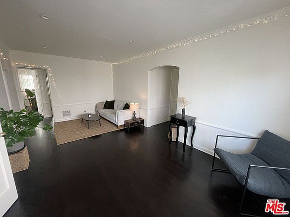 3rd image of 9608 W Olympic Blvd Unit C