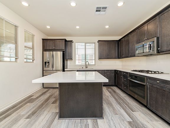 5th image of 2294 Apple Ct