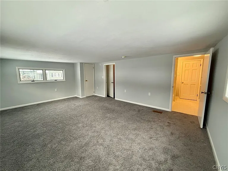 223 Cleveland Blvd — Photo 45