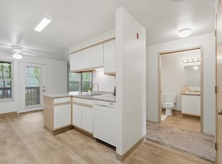 Barbur Heights Apartments, Portland, OR 97219