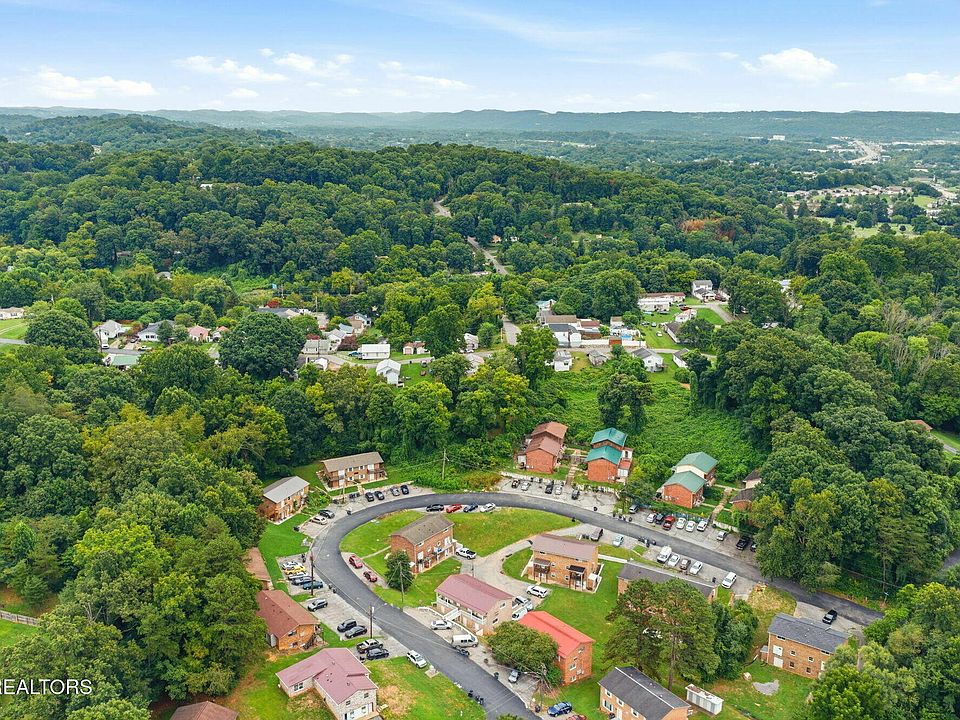 1st image of 921 Chadwick Dr