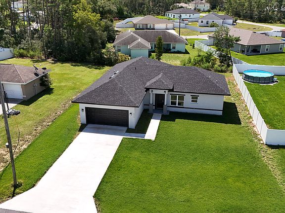 3rd image of 4450 SW 169th Lane Rd