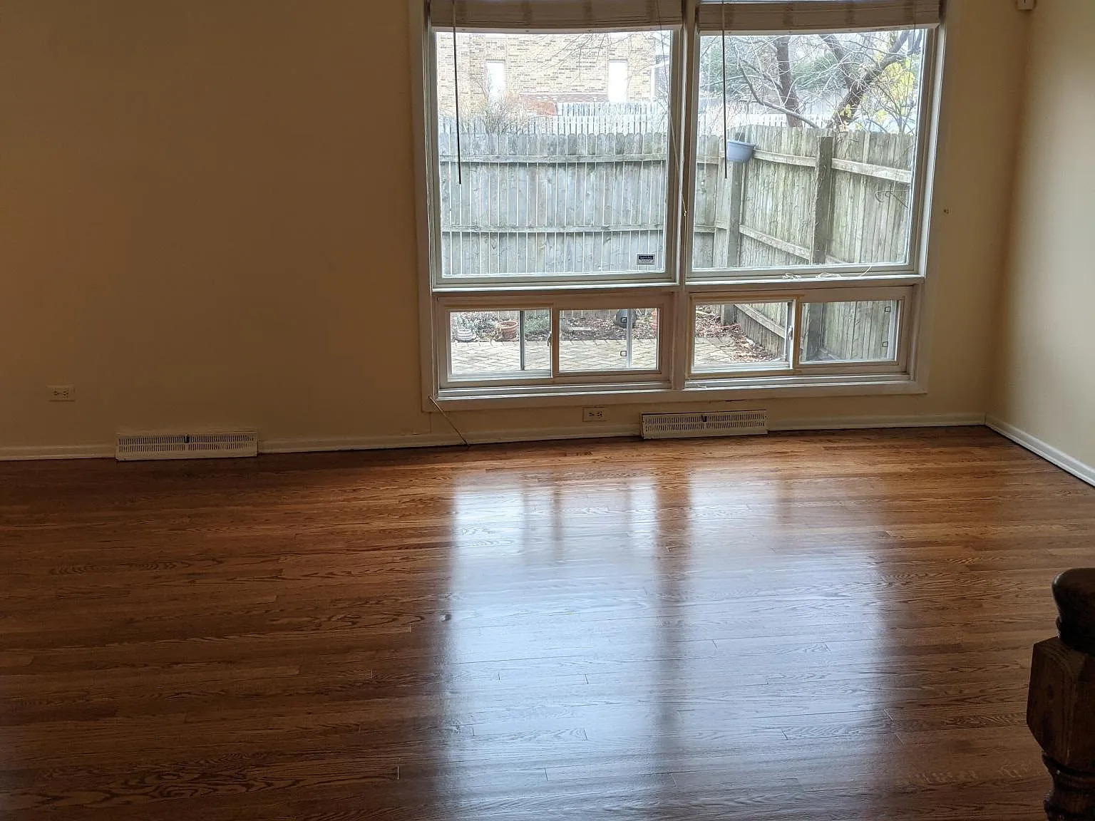 3 bed, 1.5 bath, 1288 sqft, $2,750 — Photo 2