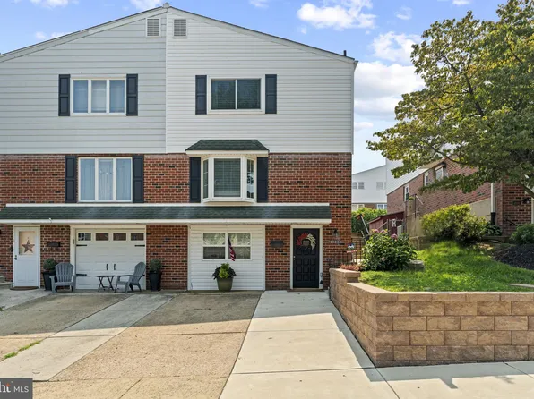 13033 Lindsay St, Philadelphia, PA 19116