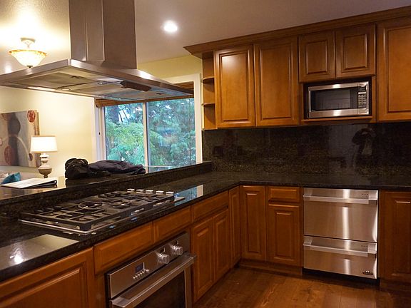 Gourmet Kitchen