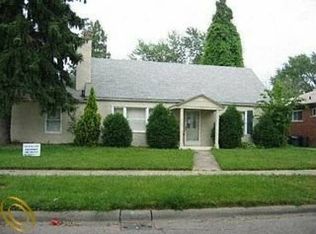 22200 Harding Ave, Oak Park, MI 48237