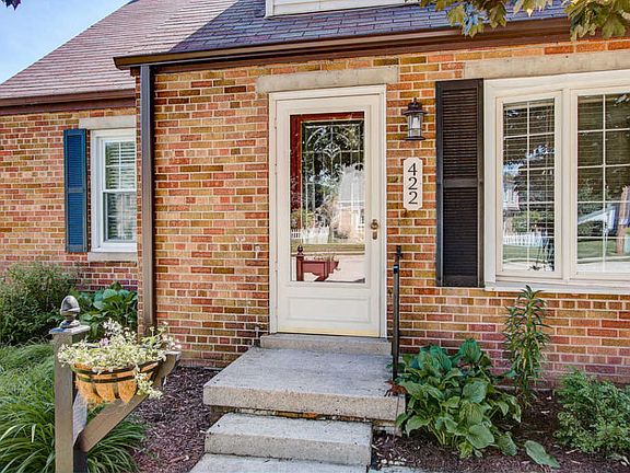 3rd image of 422 Hillcrest Ct