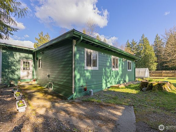 2nd image of 6070 Saxon Road