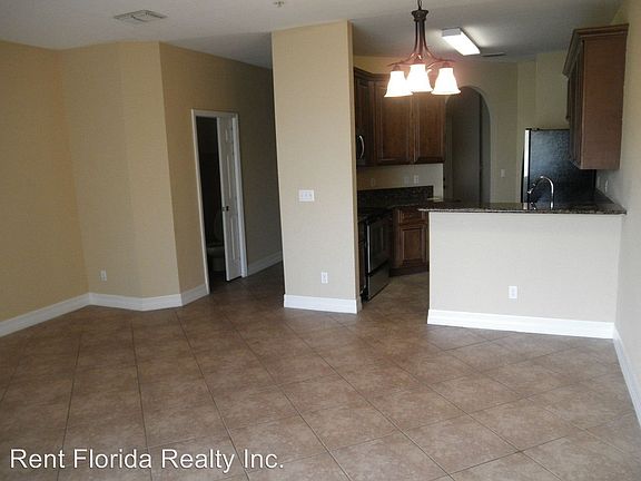 4th image of 784 Pipers Cay Dr