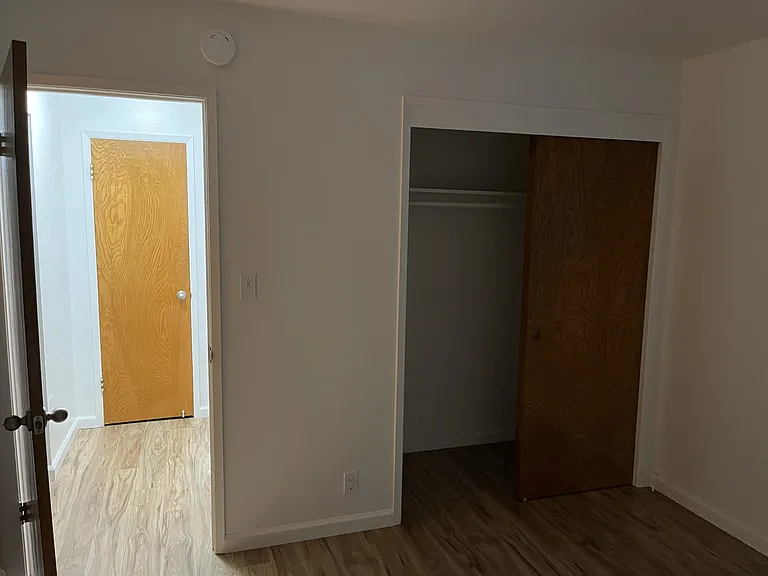 15991 Mateo St #7 — Photo 7