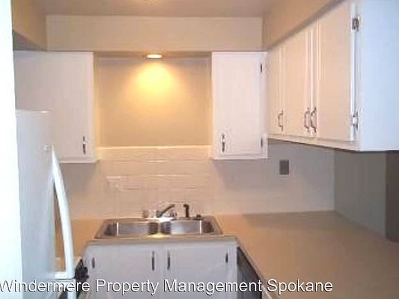 5th image of 427 W Bellwood Dr APT 7