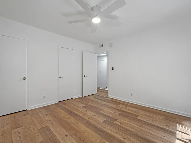 911 Havenhurst Drive (#840) — Photo 11