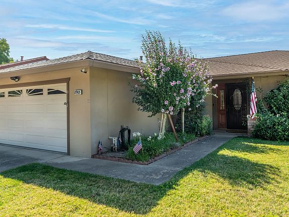 3rd image of 8908 Twin Falls Dr
