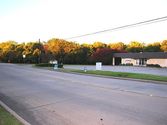 5th image of 408 N Allen Dr