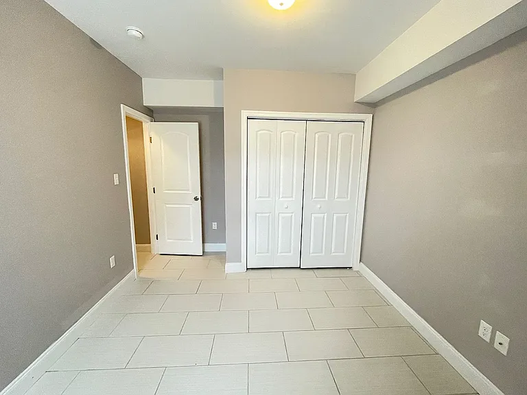 4111 Ludlow St — Photo 14