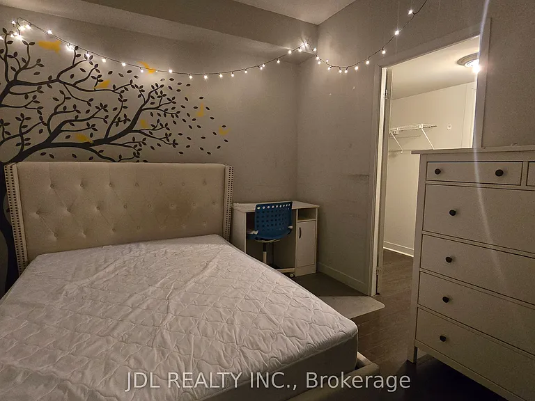 126 Simcoe St #1506 — Photo 7