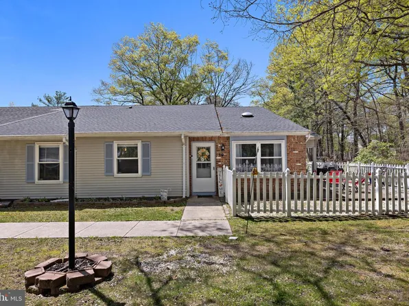 19 Driftwood Dr #212, Tuckerton, NJ 08087