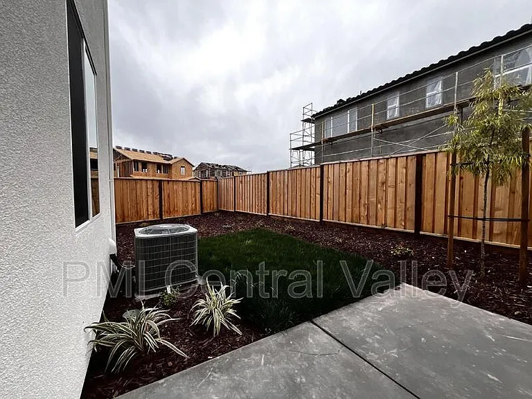 3275 Hayduke St — Photo 8