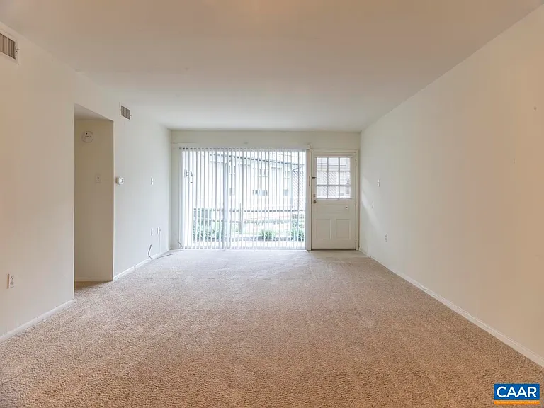 708 Madison Ave #A — Photo 3