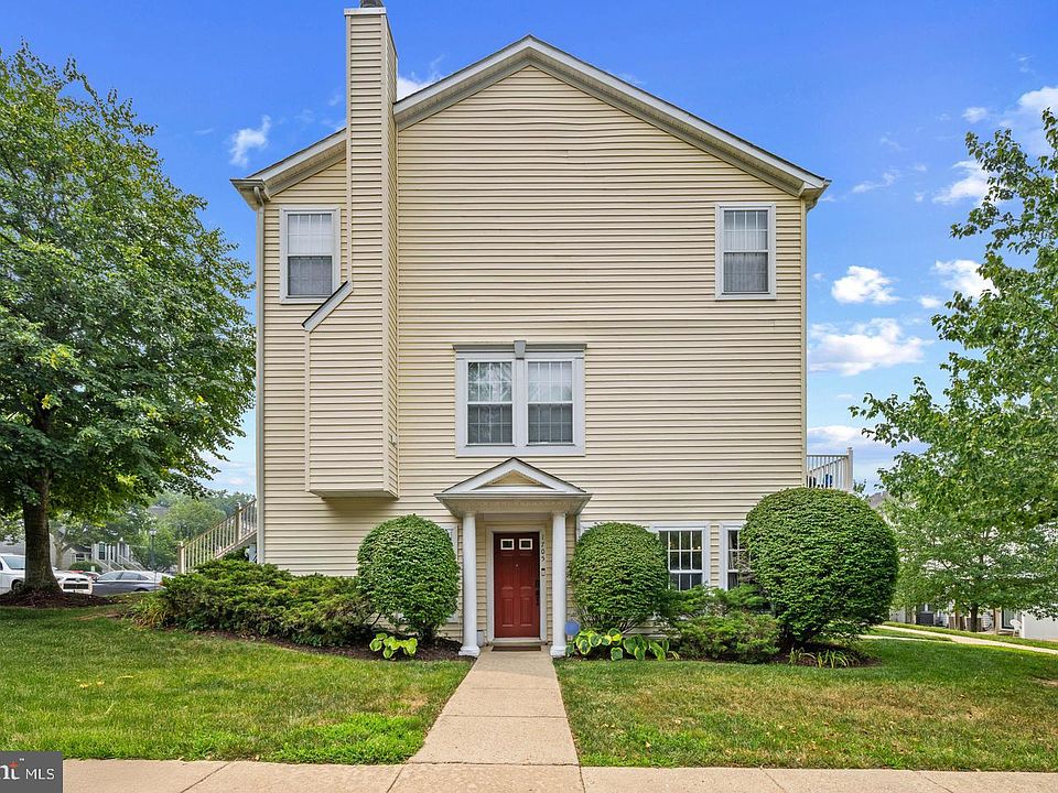1st image of 1705 Fallowfield Ct
