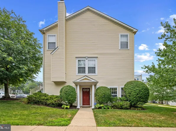 1705 Fallowfield Ct, Crofton, MD 21114