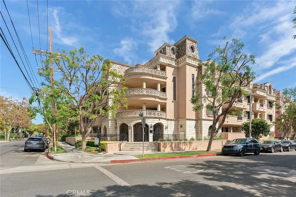 2 bed, 1767 sqft, $7,000 — Photo 1