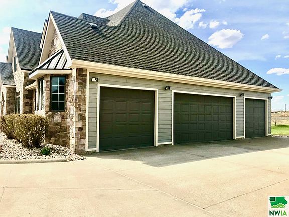 2nd image of 6637 Whispering Creek Dr