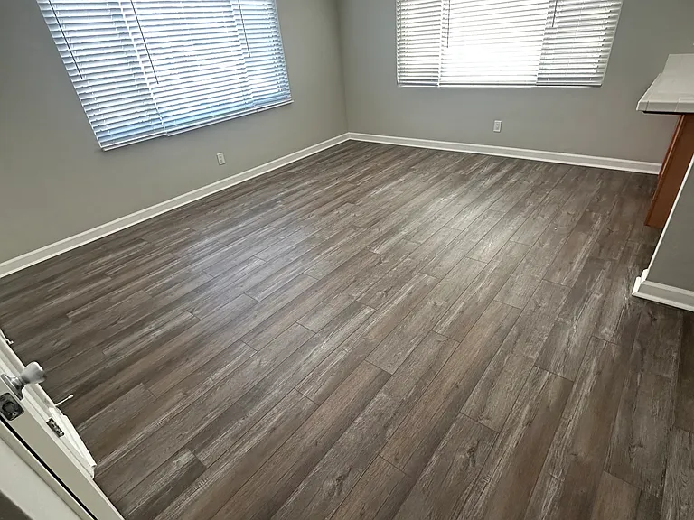 Corner Unit with 3 Big Windows for Lots of Light