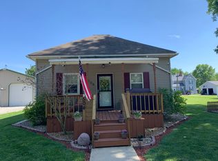 504 W Wabash Ave, Stonington, IL 62567
