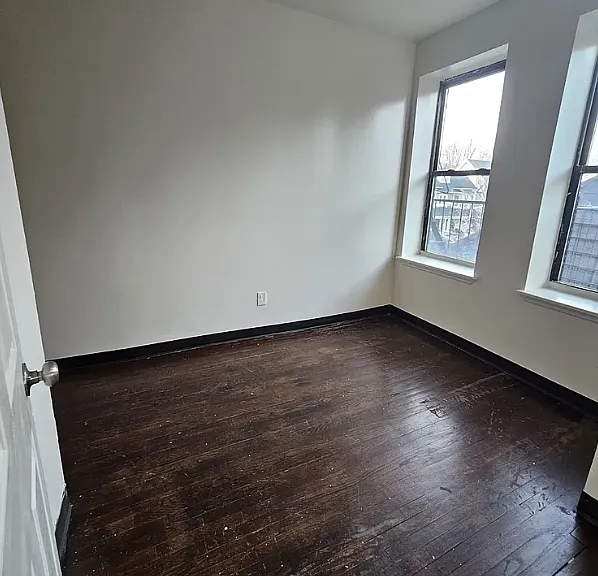 611 Clinton Ave #101 — Photo 7