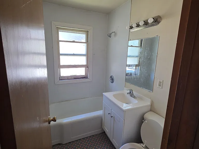 4453 W Capitol Dr #3 — Photo 6