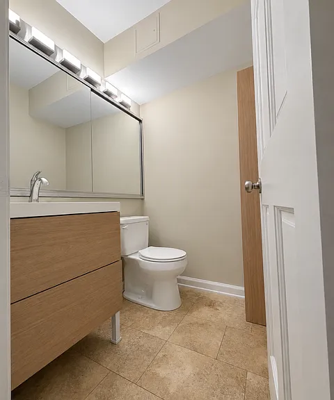 1465 E Putnam Ave #129 — Photo 14