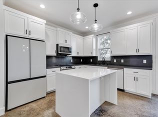 294 Shady Bluff Dr, Wimberley, TX 78676