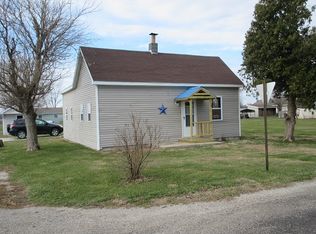 110 Gary St, Allenville, IL 61951