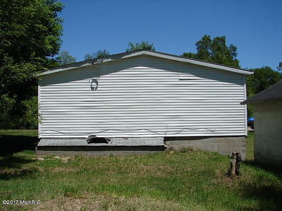 4th image of 126 Electric Ave