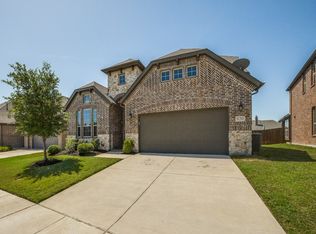 820 Layla Dr, Fate, TX 75087