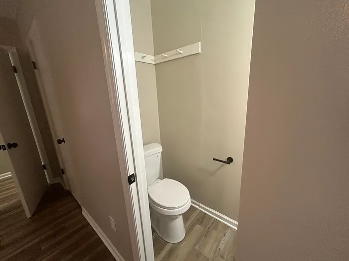 19 Woodpond Ct — Photo 11