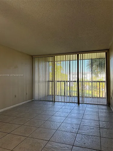 10865 SW 112th Ave #313 Photo 1