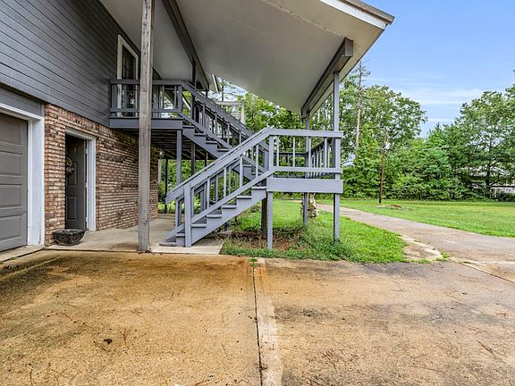 5th image of 125 Rivermont Cir