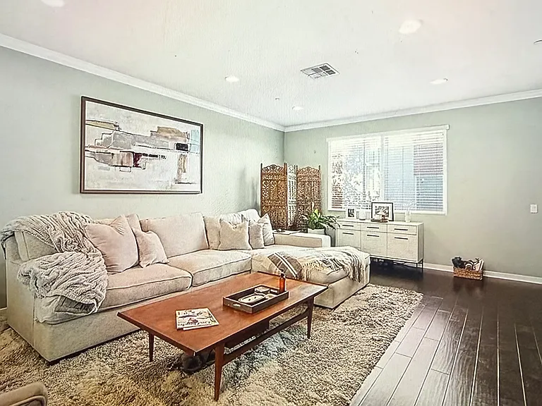 Acacia Ln — Photo 4