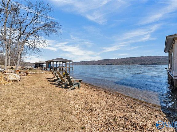 4th image of 675 Monte Sano Dr