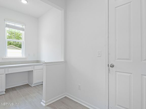 3rd image of 893 CEDAR SLOUGH Drive