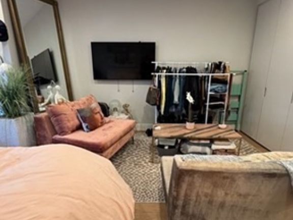 5th image of 267 Newbury St APT 4